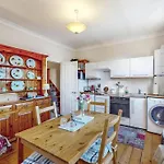 Beautiful Two Bedroom Apartment In Honor Oak